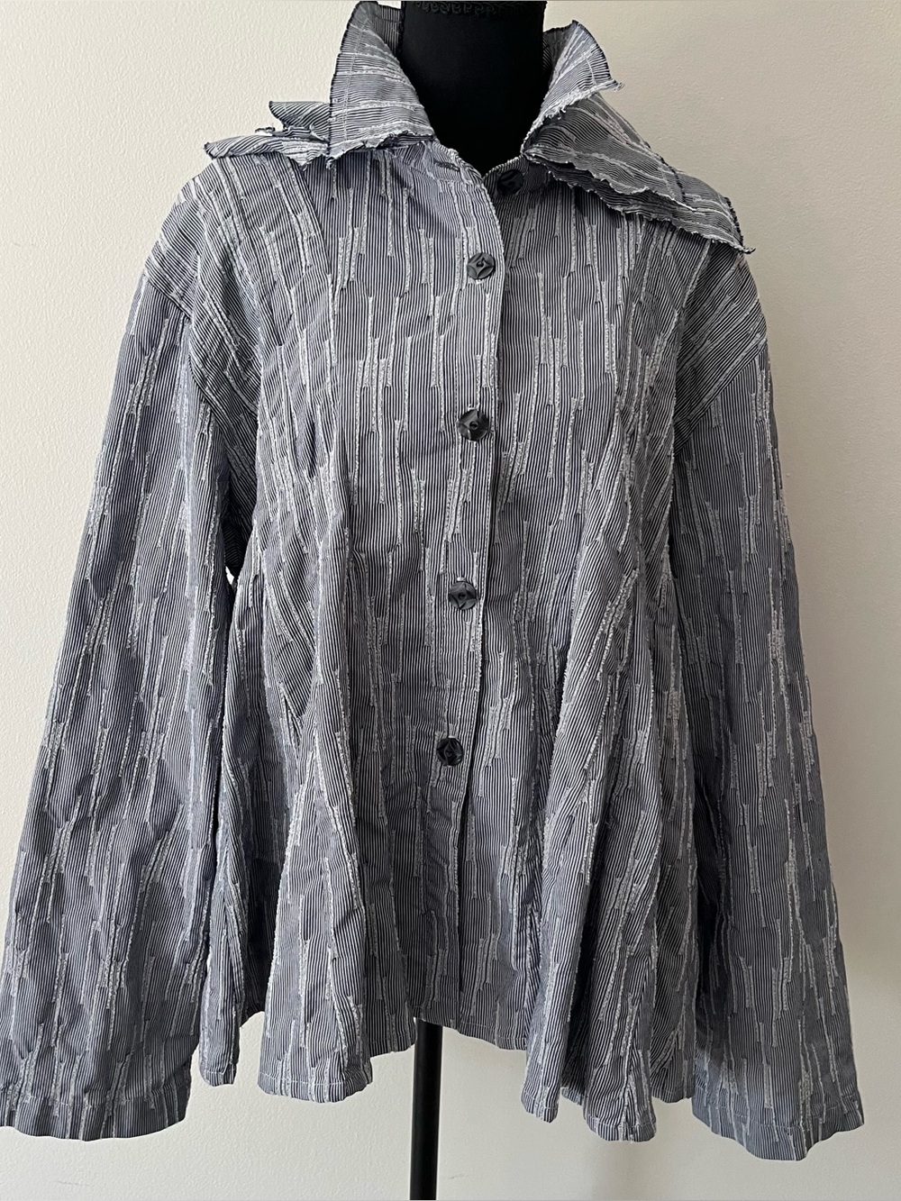 Dress To Kill Jane Mohr White Blue-Gray Layered Collar Arty Texture Lagenlook OS